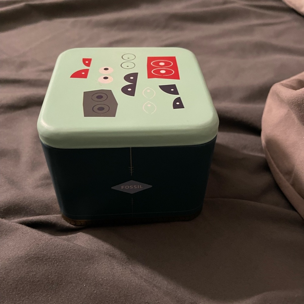 Watch tin box